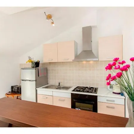 Dalmacija Affittacamere 4*